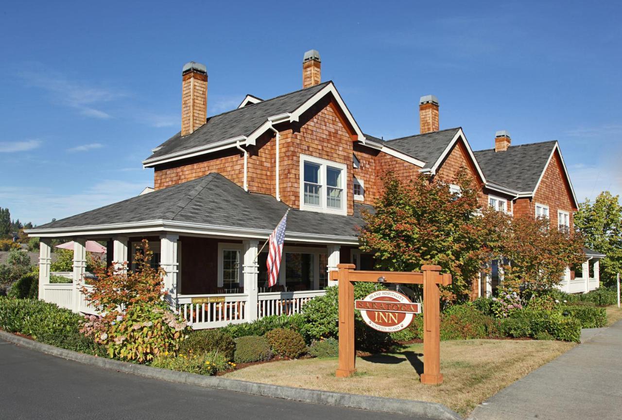 Saratoga Inn Лангли Екстериор снимка