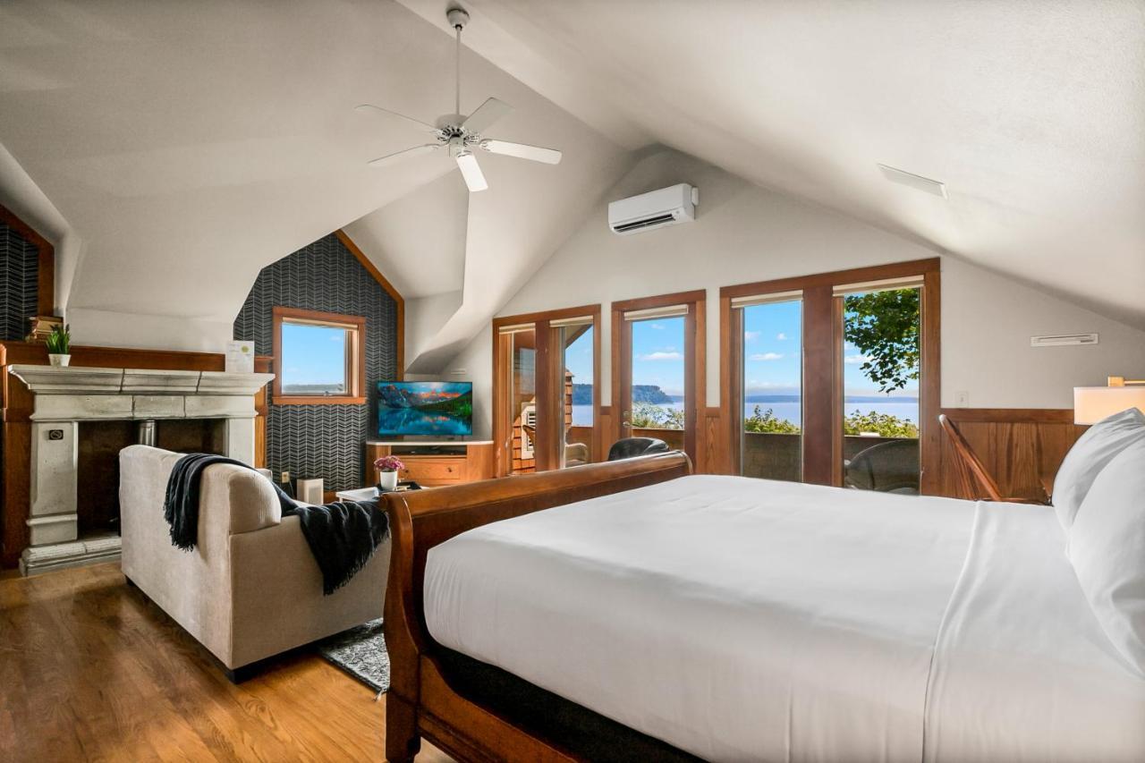 Saratoga Inn Лангли Екстериор снимка