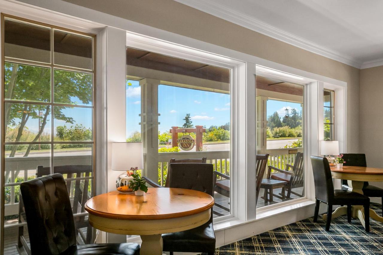 Saratoga Inn Лангли Екстериор снимка